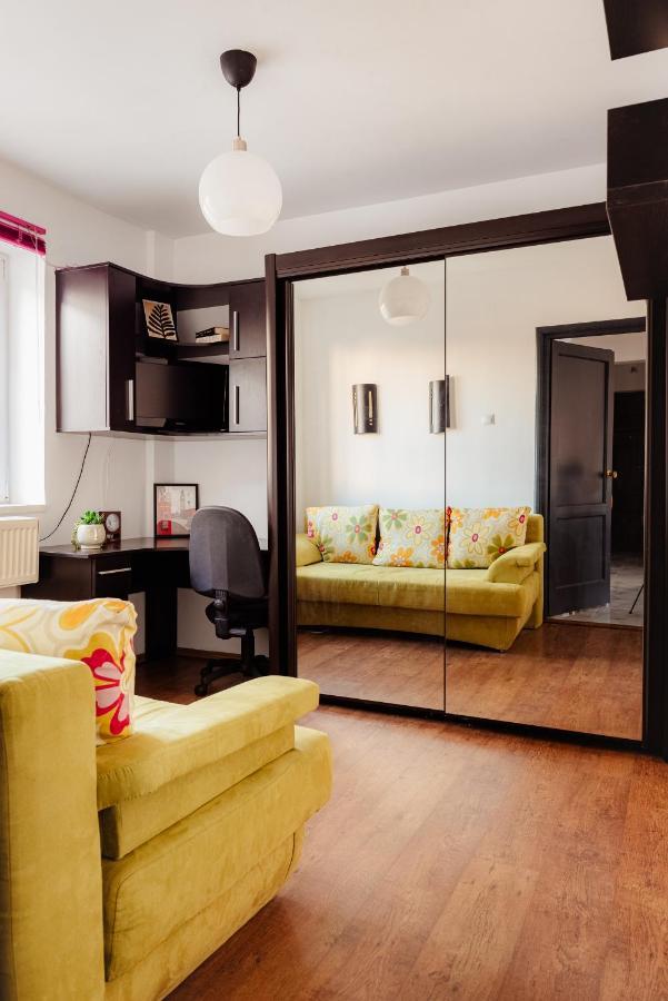 Promenada Old Town Appartement Boekarest Buitenkant foto