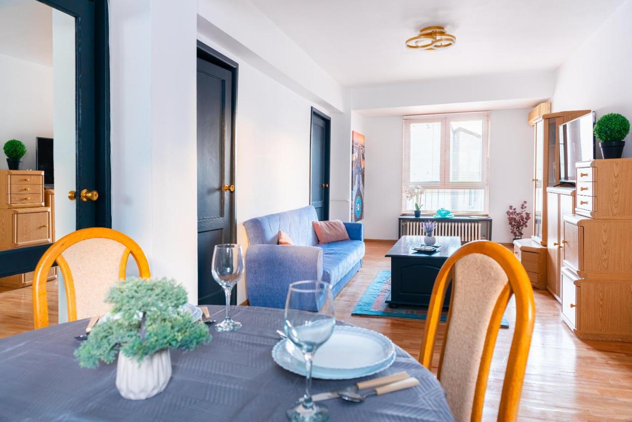 Promenada Old Town Appartement Boekarest Buitenkant foto
